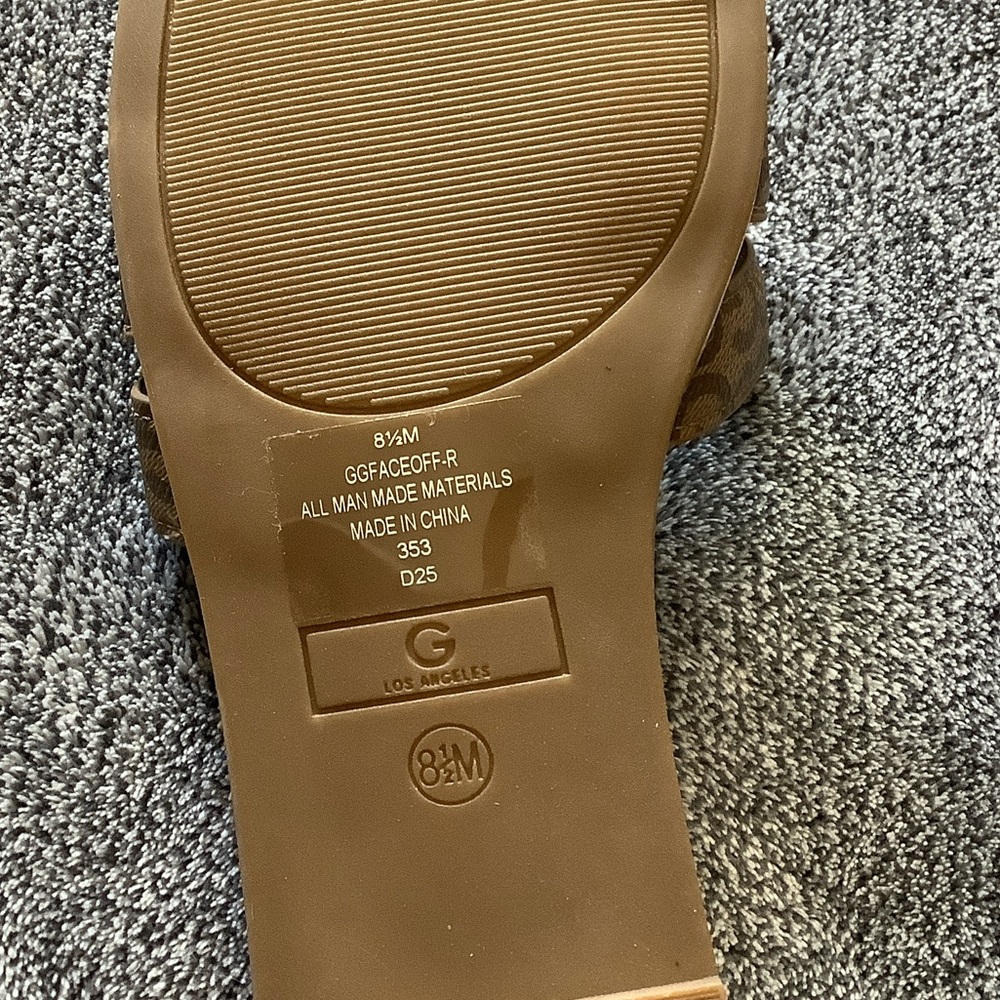 GBG Los Angeles Patterned Brown Slide Sandals - Picture 2 of 2